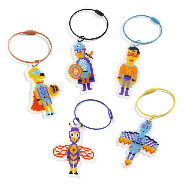 DIY - Porte-clés en plastique magique - Héros Pixel Art