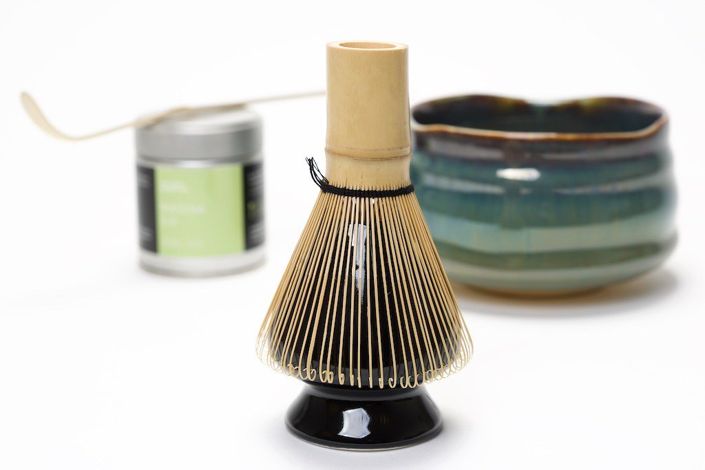 CAMELLIA SINENSIS - Naoshi (porte - chasen) - Mousse Café coop de solidarité