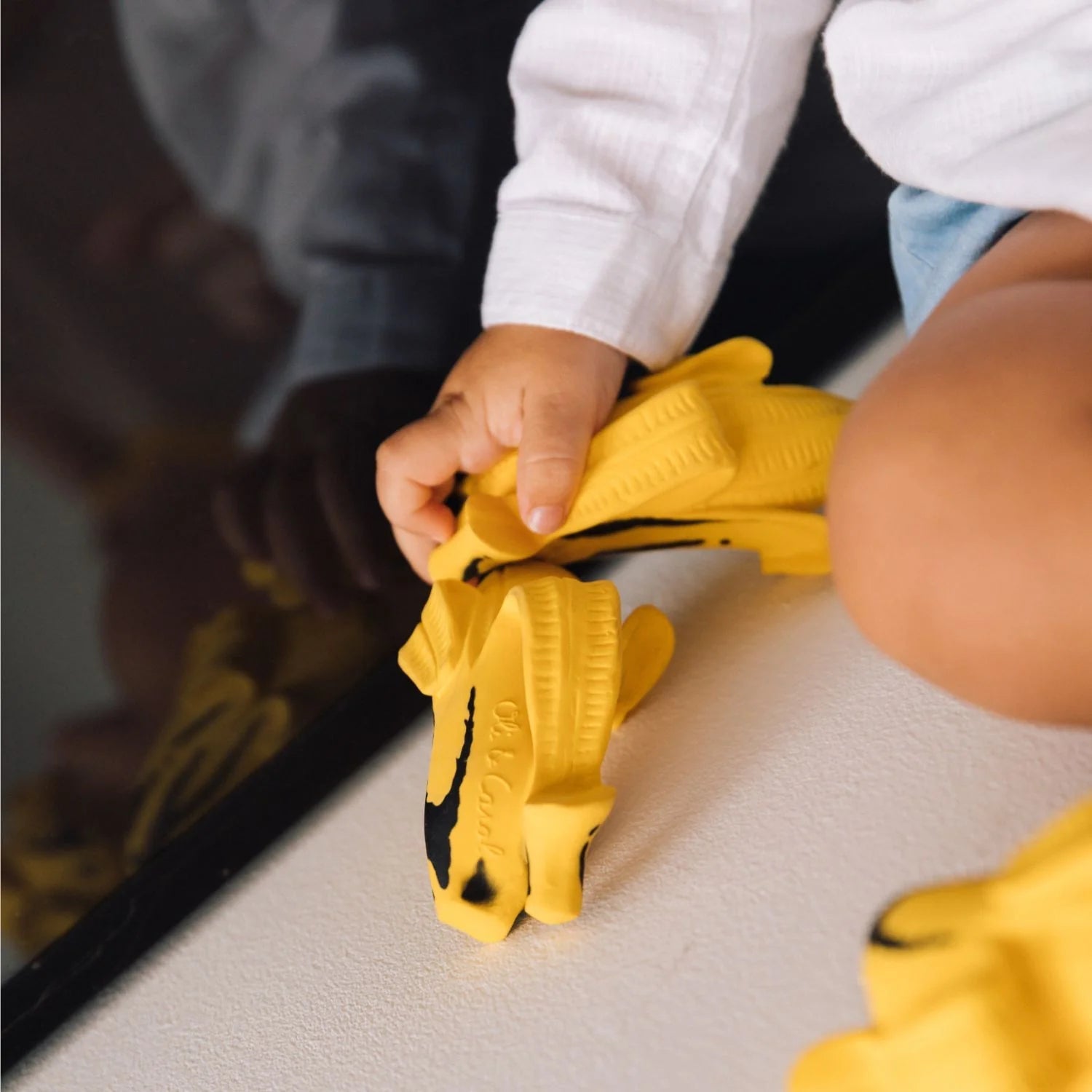 Jouet de dentition - Ana la banane Pop Art - Mousse Café coop de solidarité