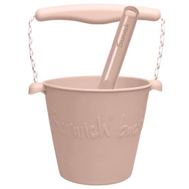Scrunch Bucket - Seau avec pelle en silicone - blush - Mousse Café coop de solidarité