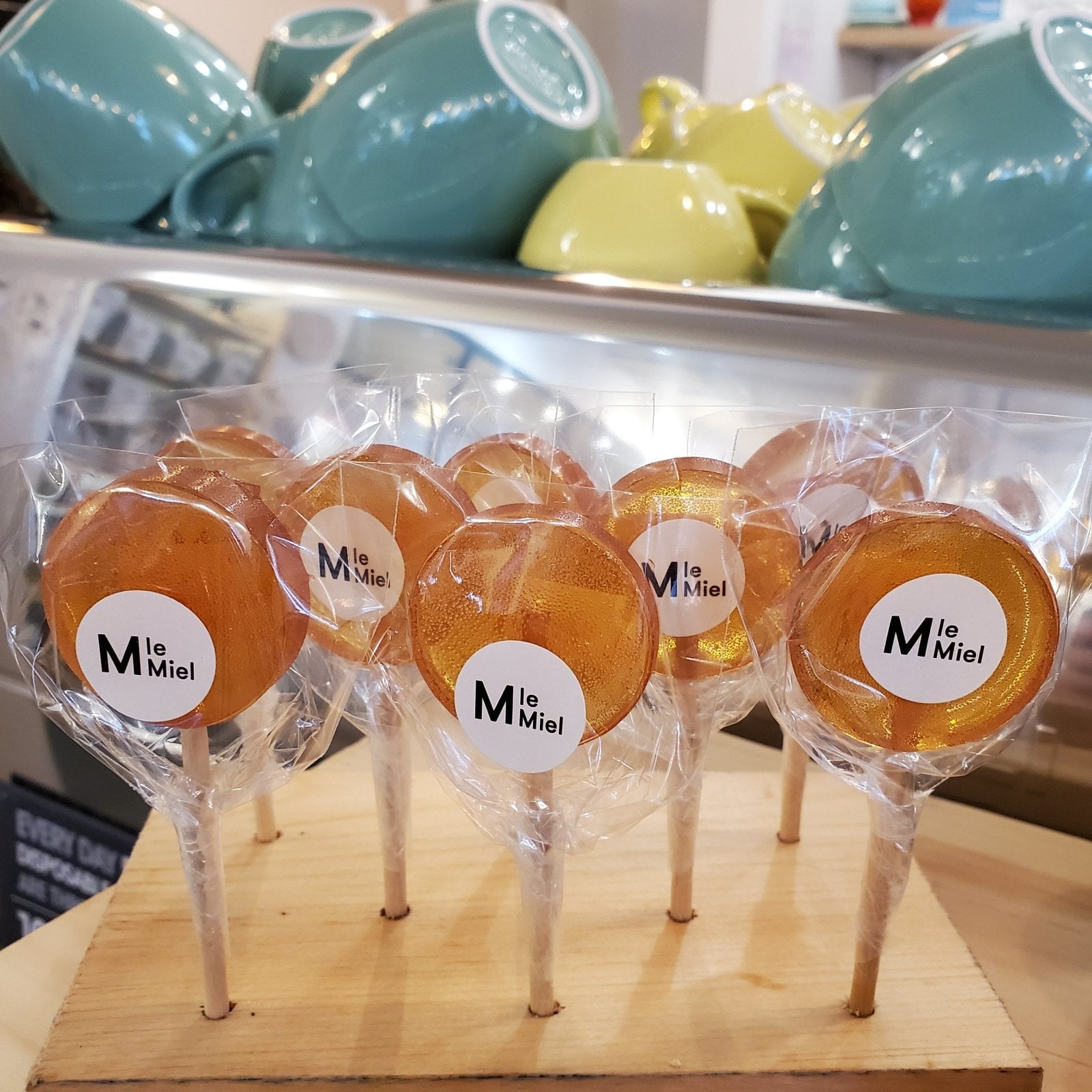 Sucette au miel - Mousse Café, coopérative de solidarité